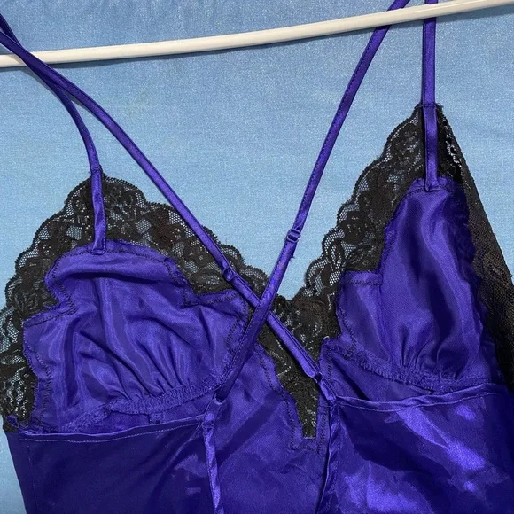 La Vie en Rose Nightie and Pyjama top -Large Indigo Blue -2 pieces - Picture 5 of 7